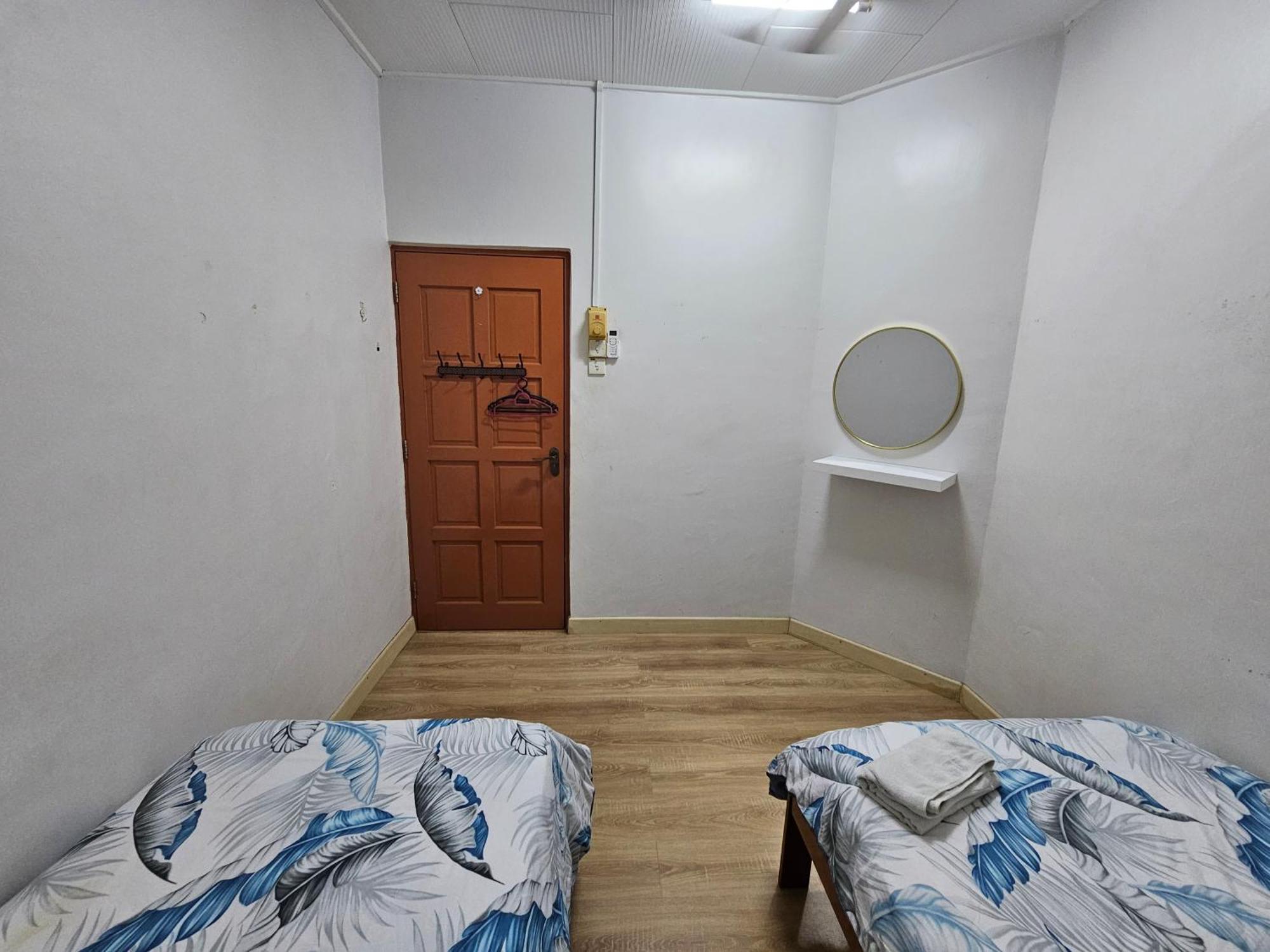 Ruhani Homestay 3 Kb - 4 Bedroom Fully Airconditioned With Wifi & Netflix Kota Bharu Zewnętrze zdjęcie