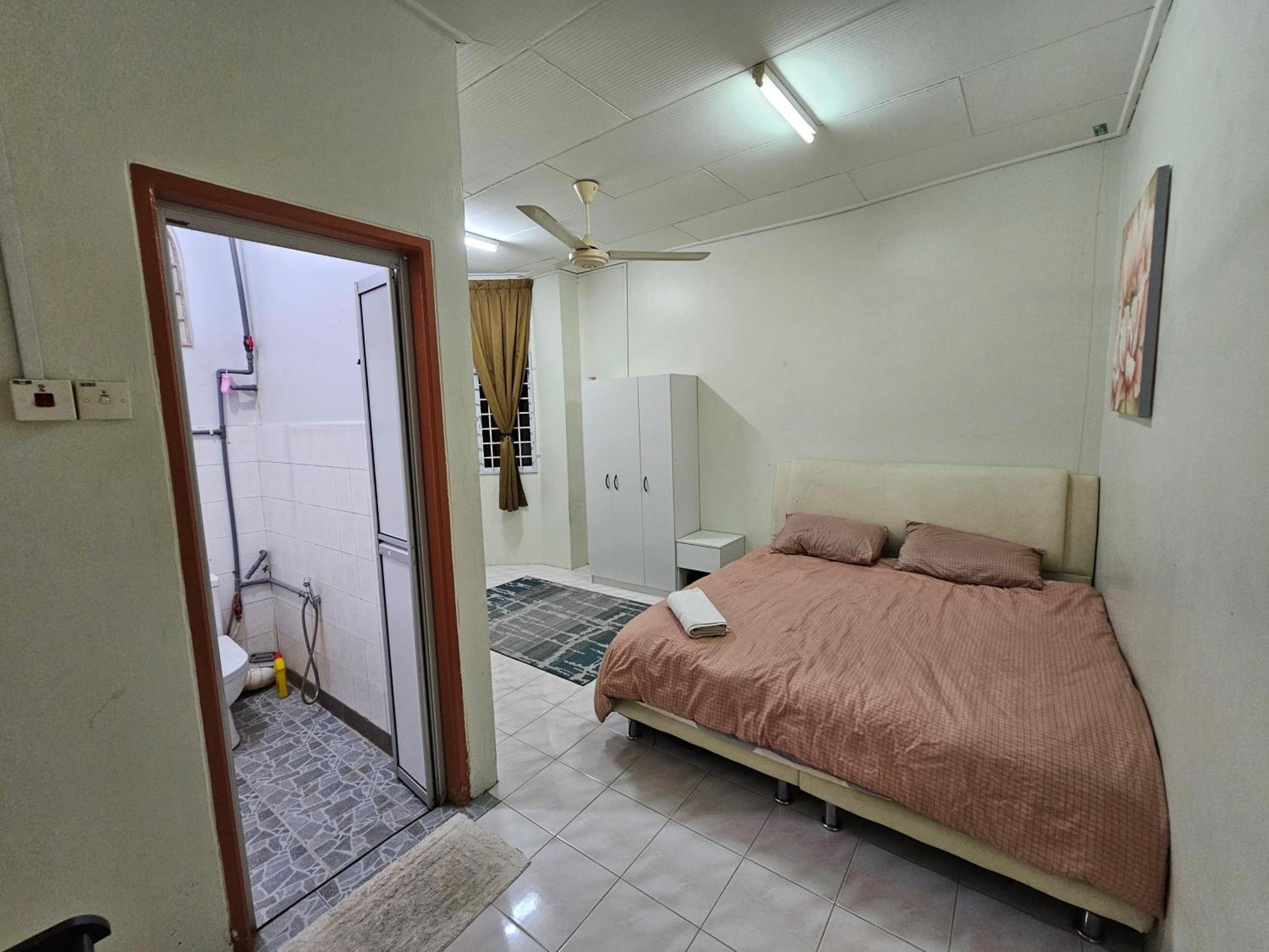 Ruhani Homestay 3 Kb - 4 Bedroom Fully Airconditioned With Wifi & Netflix Kota Bharu Zewnętrze zdjęcie