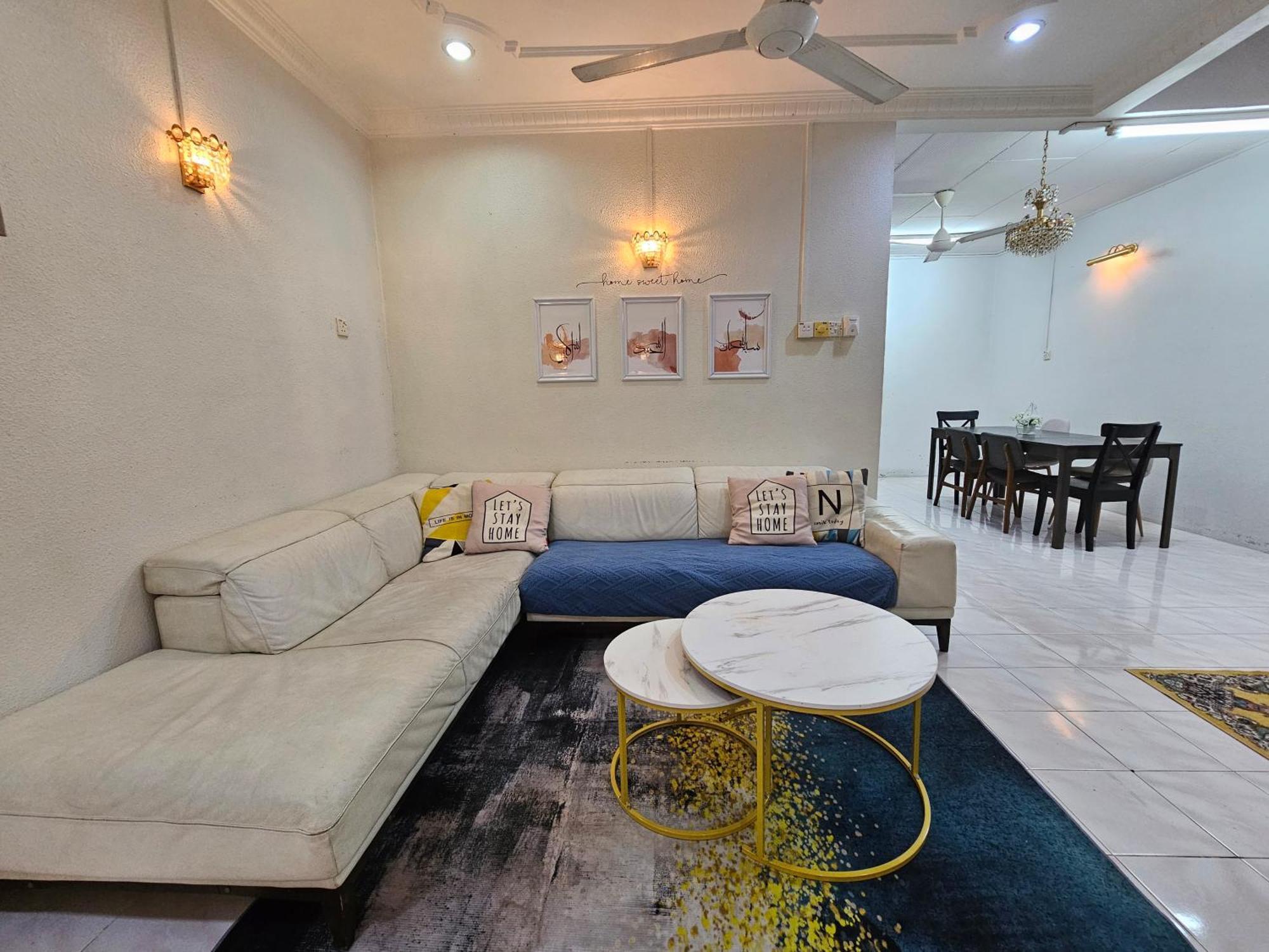 Ruhani Homestay 3 Kb - 4 Bedroom Fully Airconditioned With Wifi & Netflix Kota Bharu Zewnętrze zdjęcie