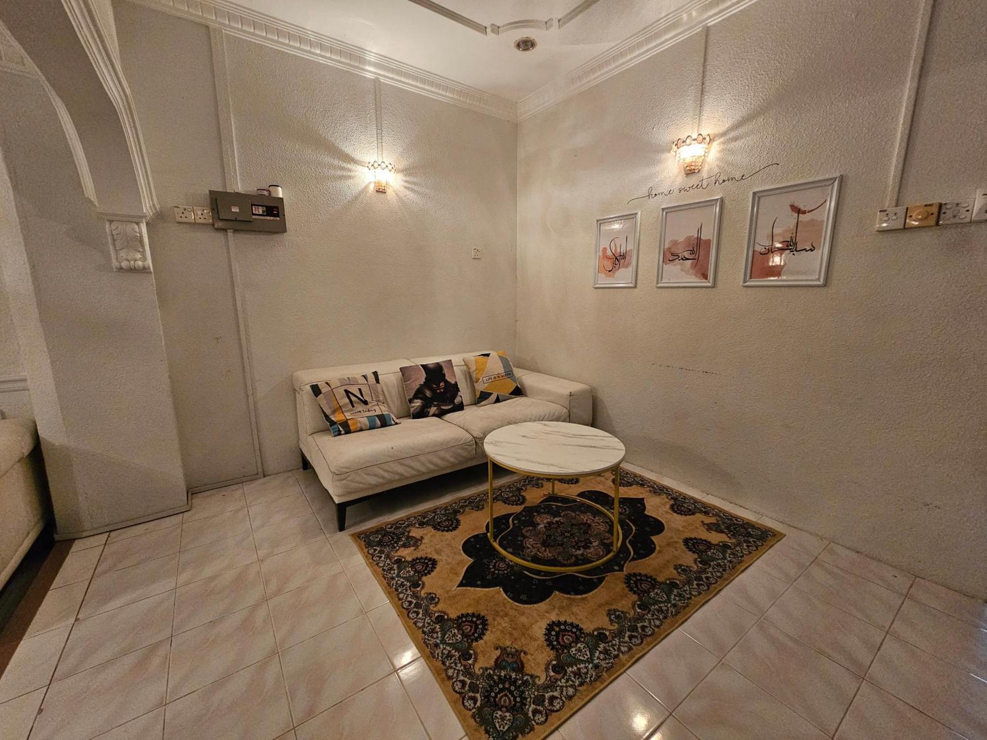 Ruhani Homestay 3 Kb - 4 Bedroom Fully Airconditioned With Wifi & Netflix Kota Bharu Zewnętrze zdjęcie